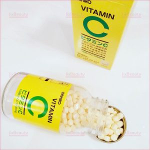 Viên uống trị nám trắng da Vitamin C Takeda 2000mg hộp 300 viên Nhật Bản